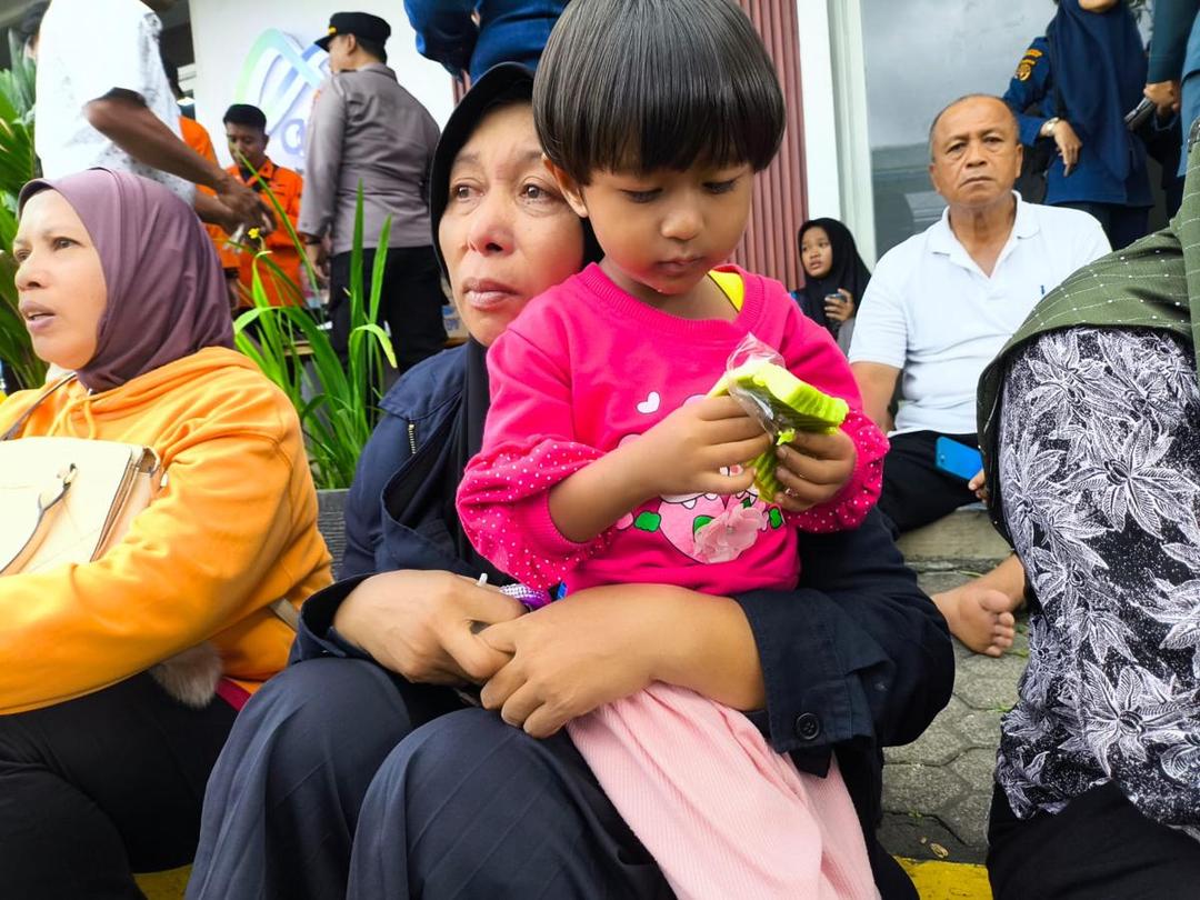 Tiga Anggota Keluarga Kasmiati Menumpang KMP Tunu Pratama, Kontak Terakhir Jam 11 Malam