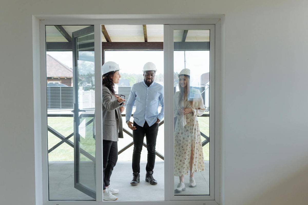 Ilustrasi survei rumah (pexels.com/Thirdman)