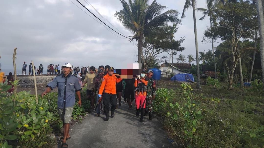 KMP Tunu Pratama Jaya Tenggelam di Selat Bali 