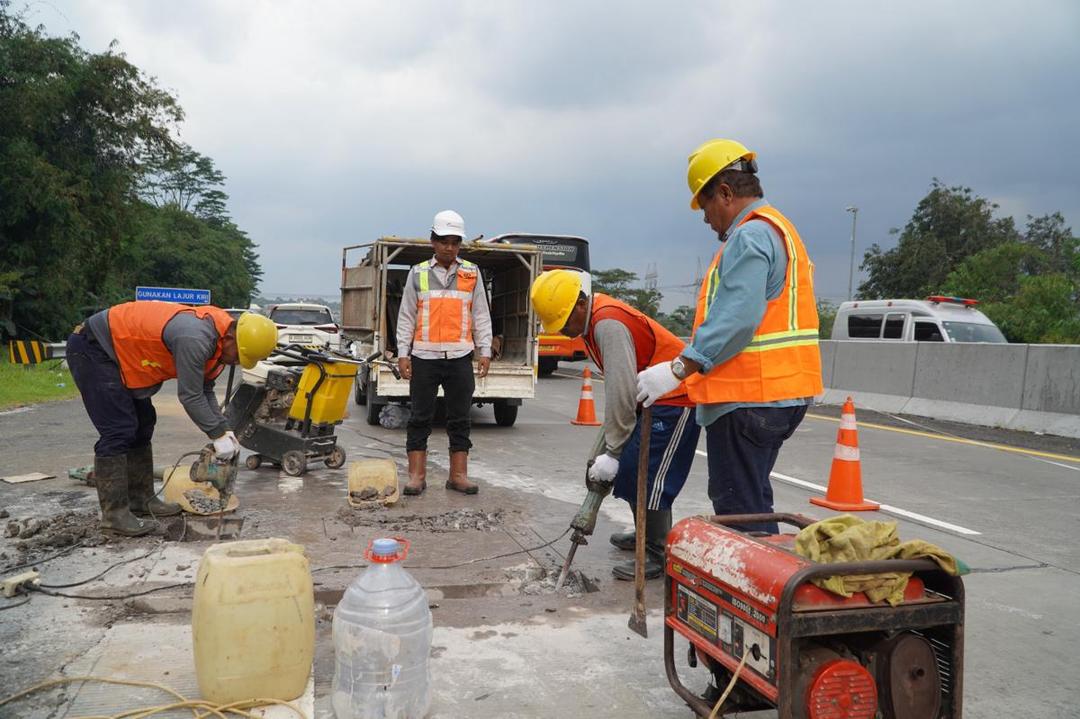 Hati-hati Bolo! 2 Titik Lajur Tol Semarang-Solo Sedang Diperbaiki
