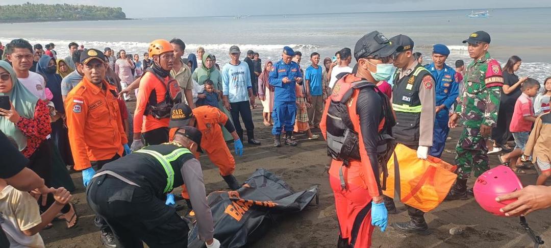 kapal tenggelam di selat bali