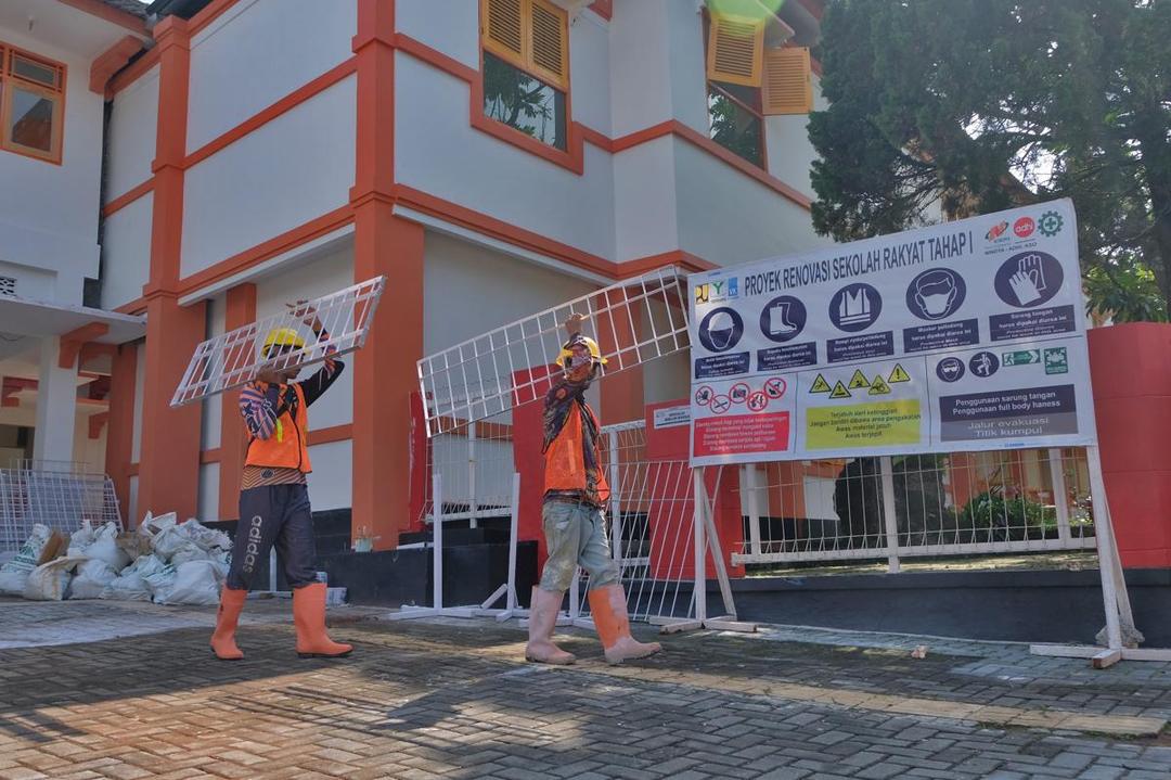 antarafoto-renovasi-bangunan-sekolah-rakyat-1751533156.jpg