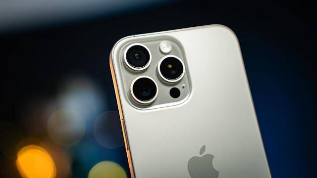 ilustrasi HP iPhone (unsplash.com/Amanz)