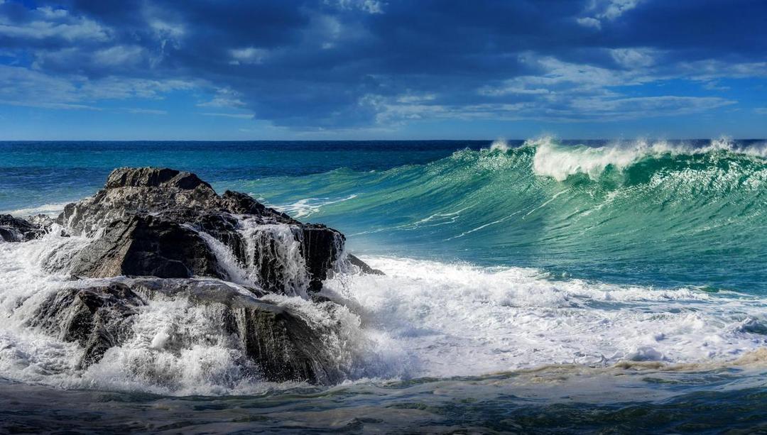 Pesisir Lampung Timur Diterjang Storm Surge, Ini Penjelasan Pakar 