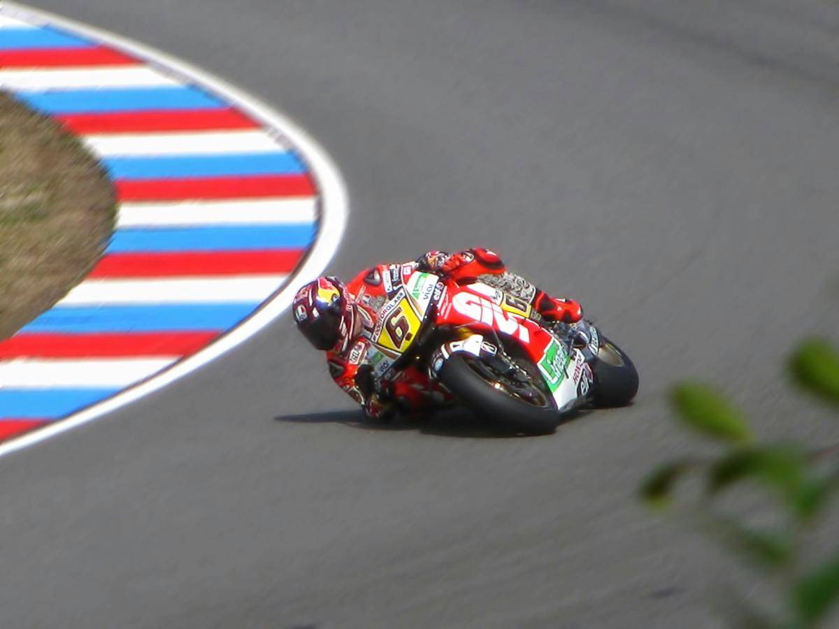 ilustrasi cornering (pexels.com/Pixabay)