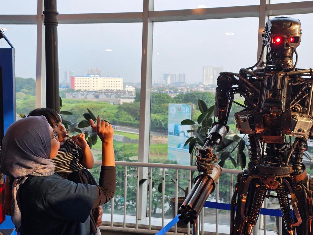 Ada Pameran Robot dari Onderdil Bekas di TangCity Mall, Gratis!