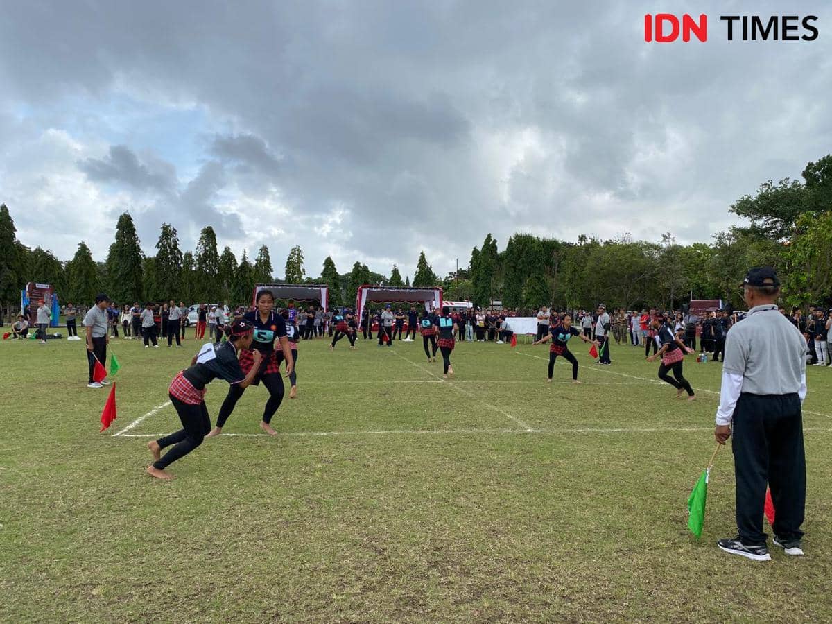 olahraga tradisional hadang