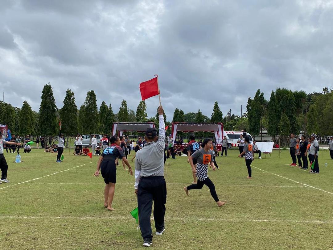 Perempuan Gen Alpha se-Bali Ikut Kompetisi Olahraga Tradisional Hadang