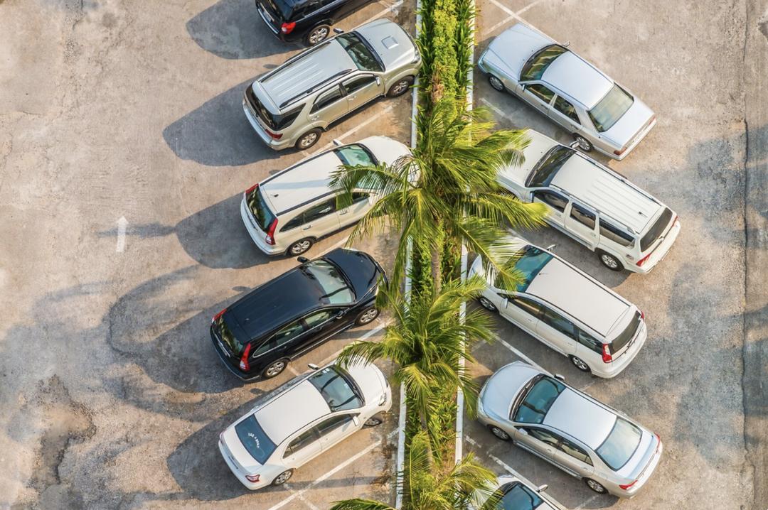 5 Tips Parkir Mobil yang Benar dan Aman, Awas Baret!