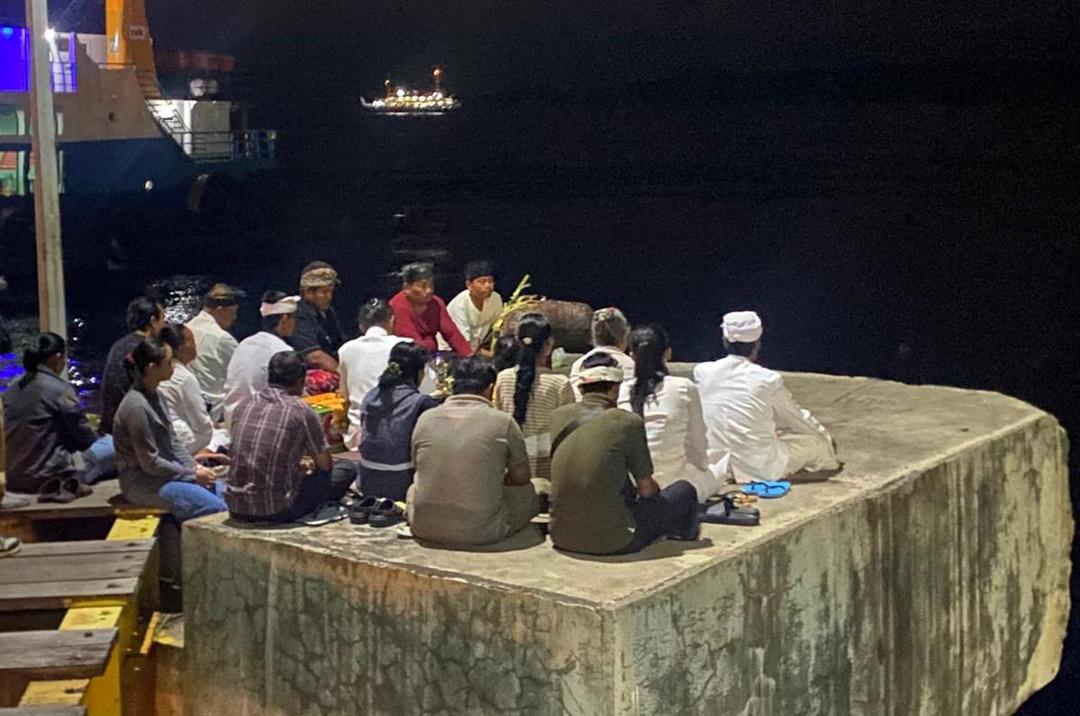 Malam Hening untuk Tidar, Korban KMP Tunu Pratama Jaya yang Masih Hilang