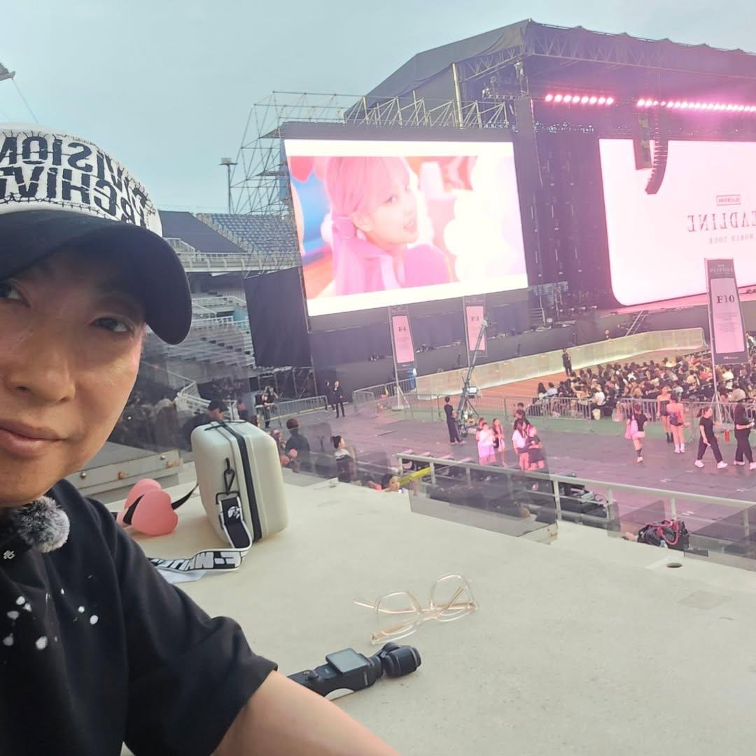 Artis Korea di konser BLACKPINK DEADLINE