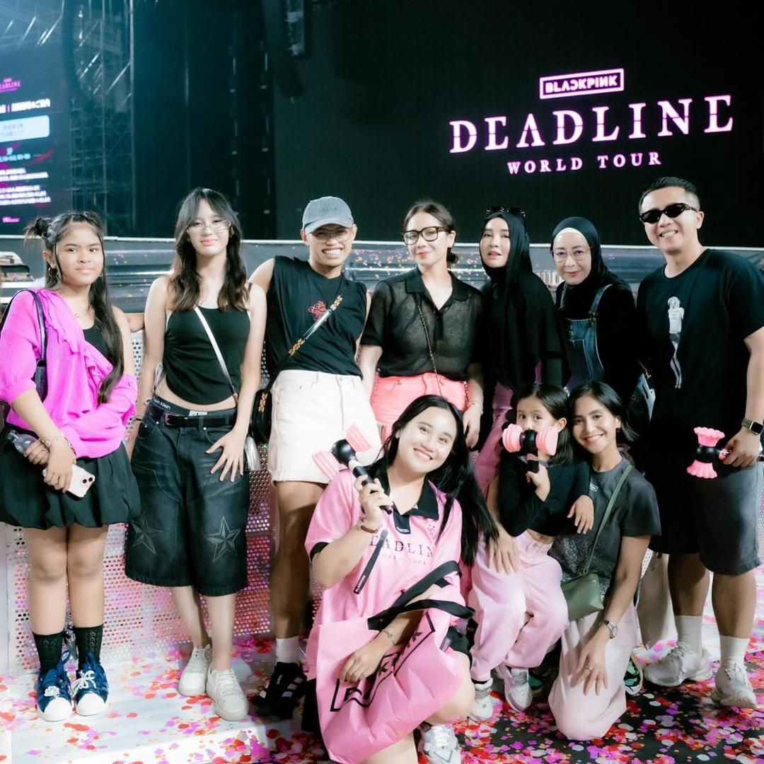 Artis Indonesia nonton konser BLACKPINK DEADLINE in Goyang