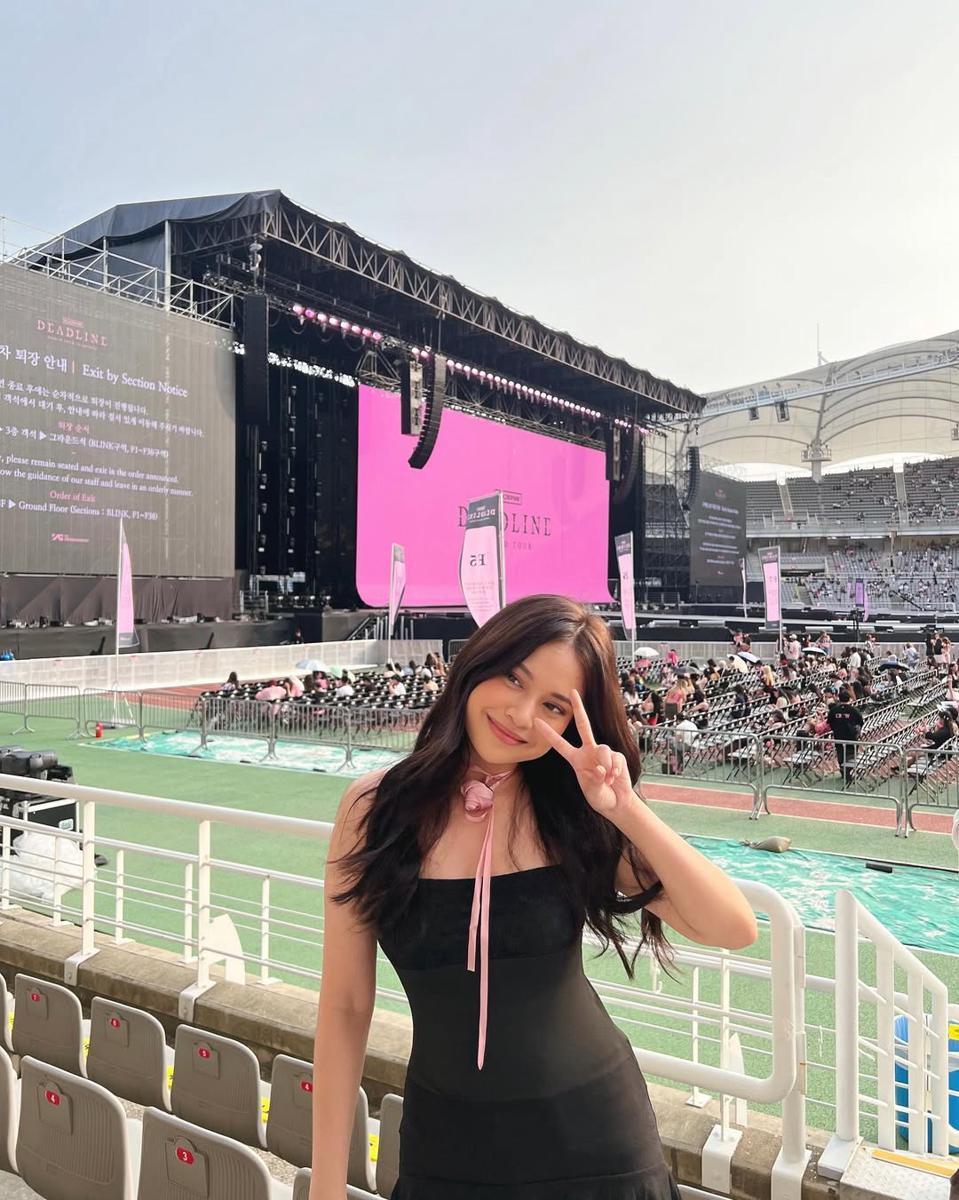 Artis Indonesia nonton konser BLACKPINK DEADLINE in Goyang