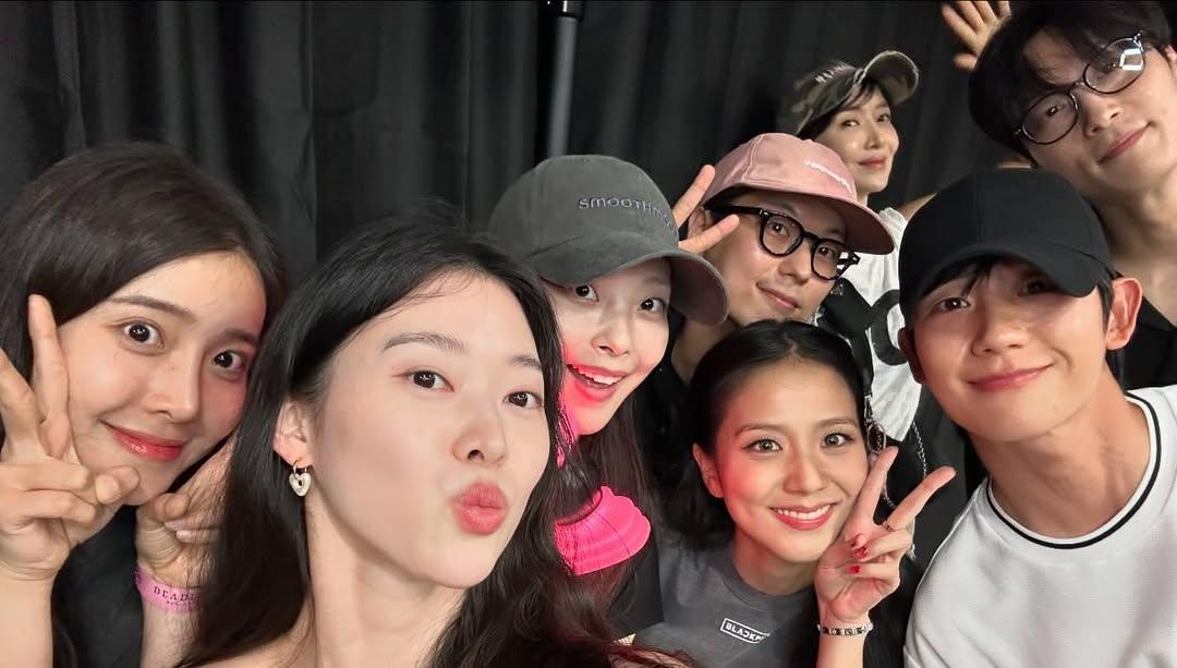 Artis Korea di konser BLACKPINK DEADLINE Day 2
