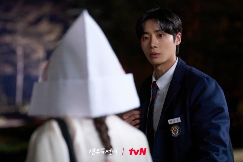 8 Kronologi Bae Gyeon Woo Tau Park Seong A Dukun di Head Over Heels