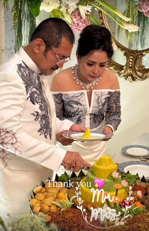 anniversary Mayangsari dan Bambang (Instagram.com/mayangsari_official)