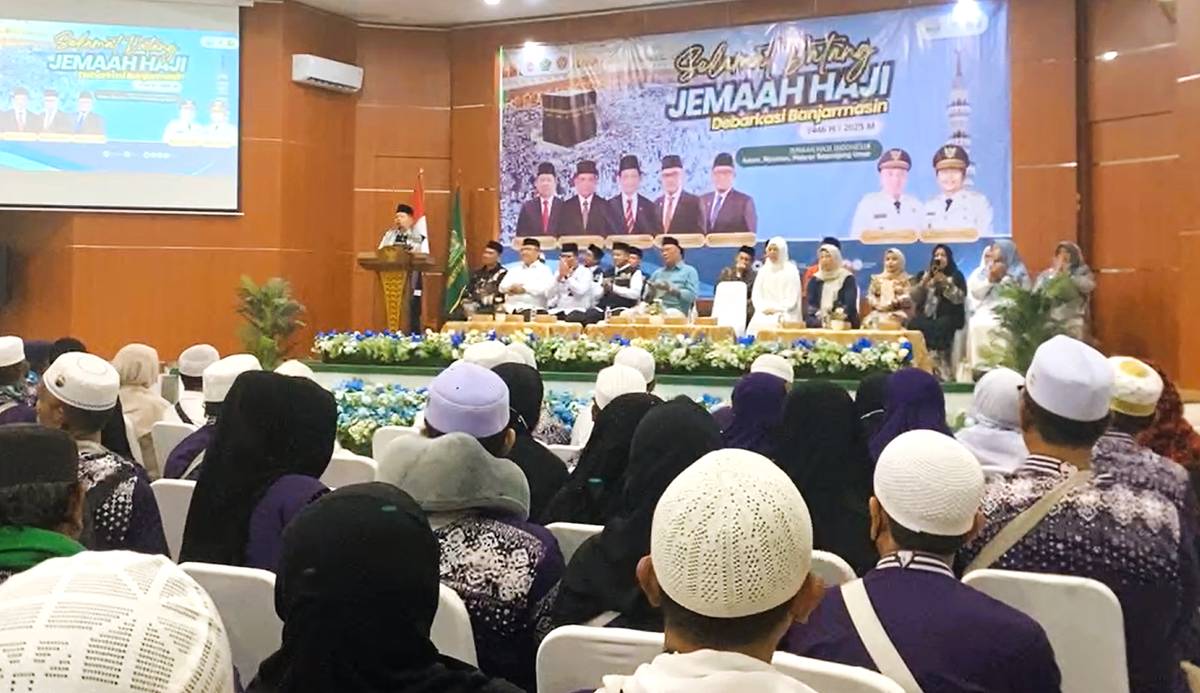 Seremoni penyambutan jemaah haji Kalsel kloter terakhir