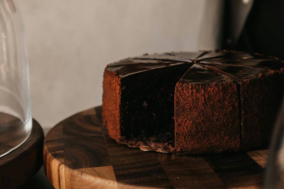 Ilustrasi matilda cake (unsplash.com/Jhunelle Francis Sardido)
