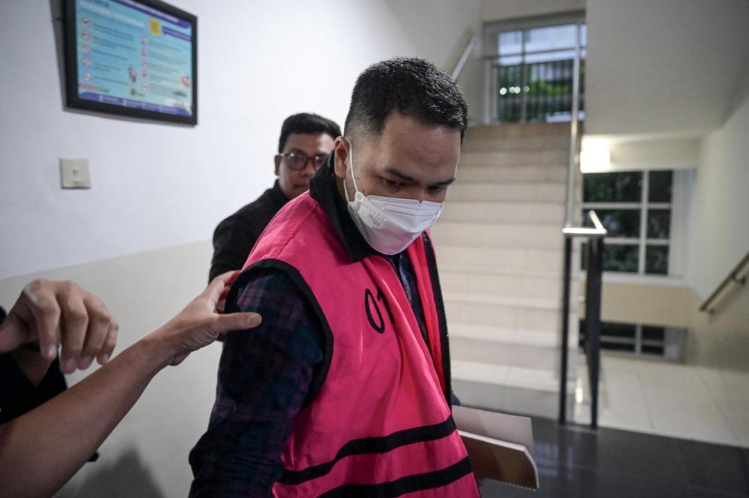 antarafoto-sidang-tuntutan-kasus-tilap-uang-barang-bukti-investasi-bodong-1751953144.jpg