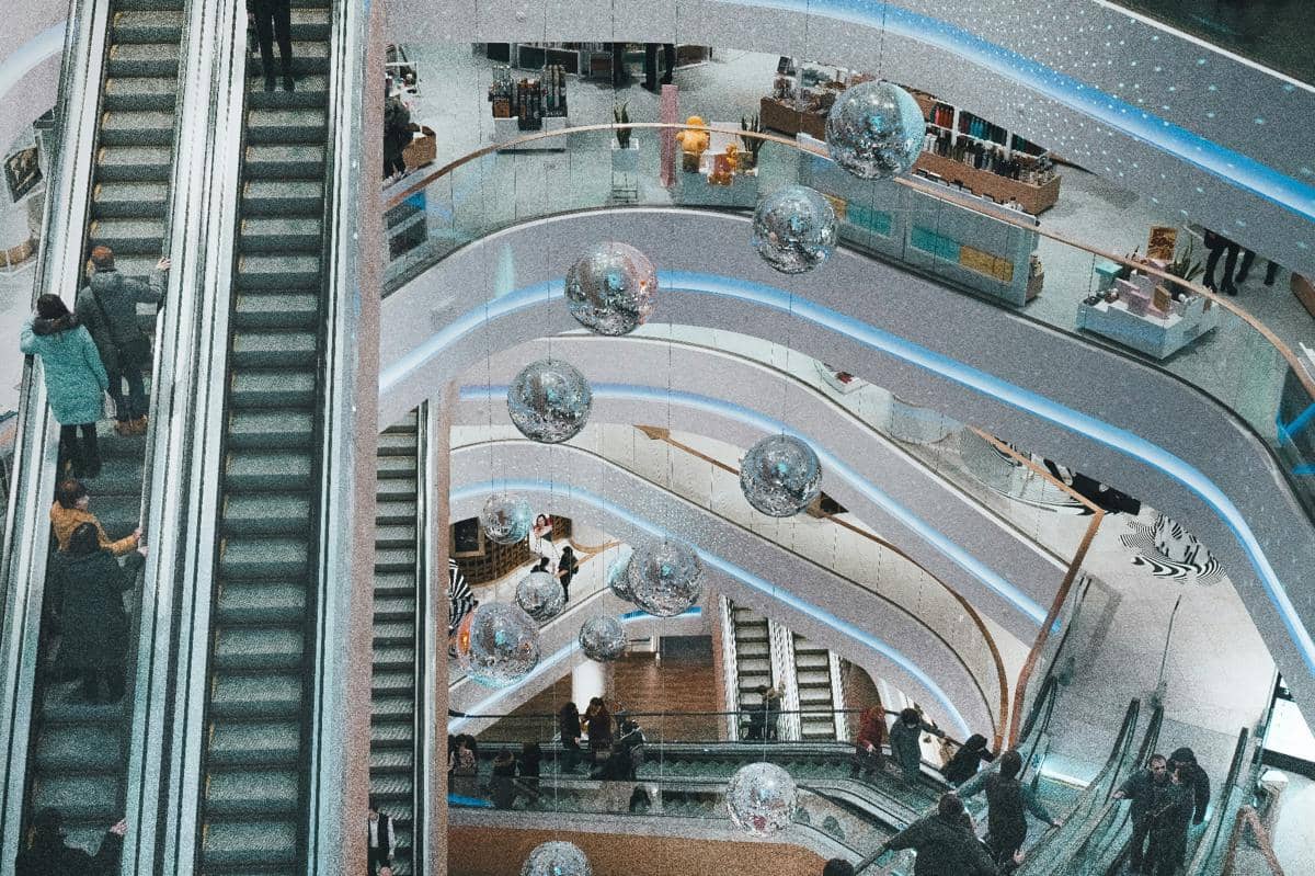 7 Mall di Jakarta Barat untuk Belanja hingga Cari Hiburan