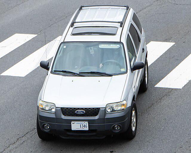 Ford_Escape_(U204)_Washington_DC_Metro_Area,_USA.jpg