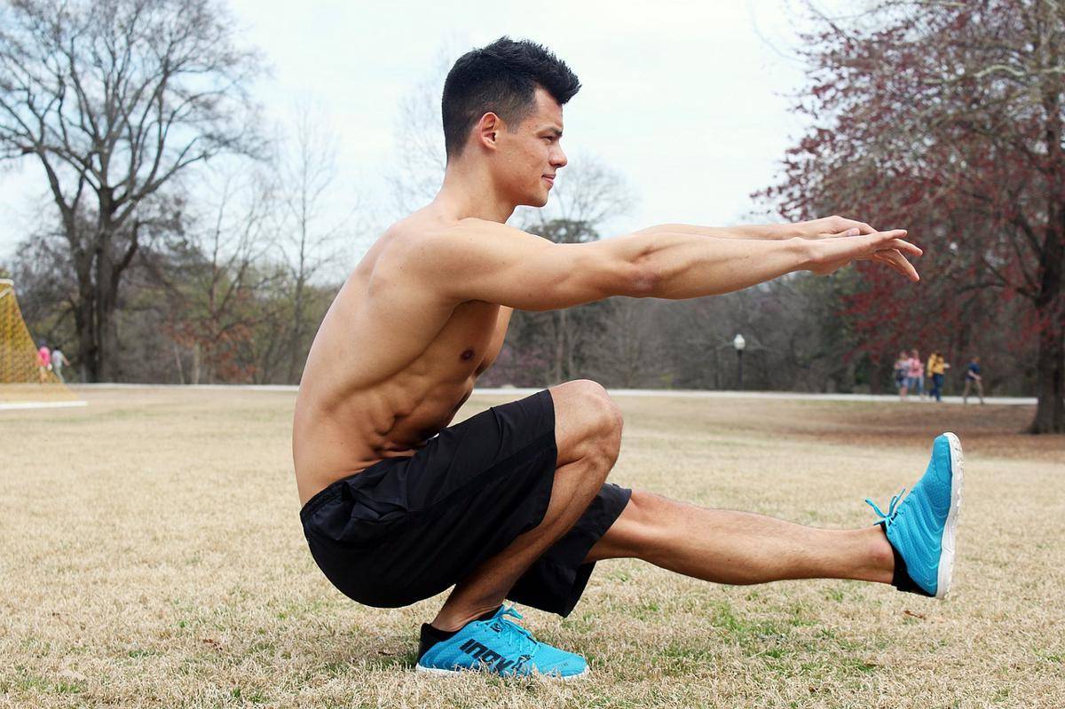 ilustrasi pistol squat (pixabay.com/alex73qr95)
