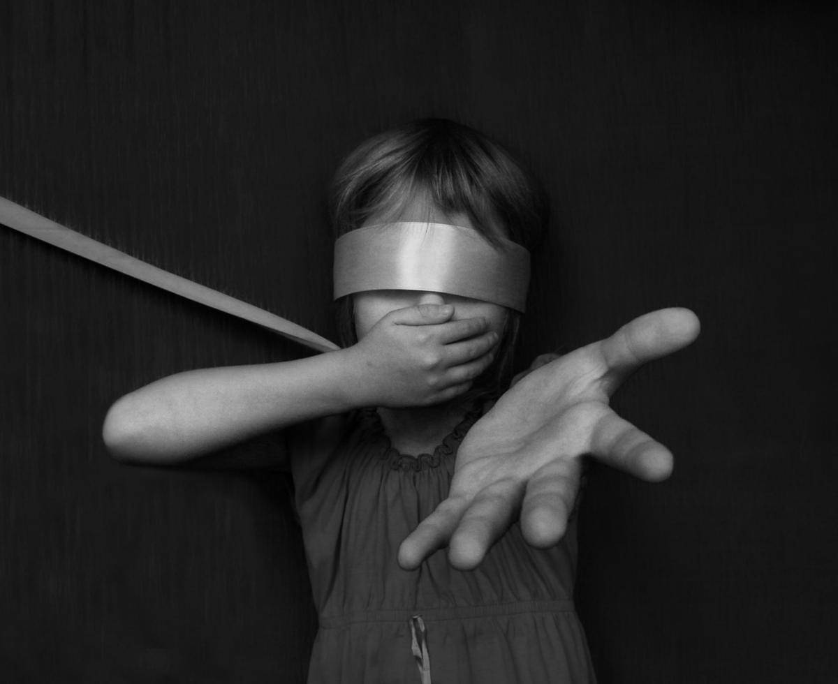 ilustrasi kekerasan pada anak (unsplash.com/Ольга Андреева)