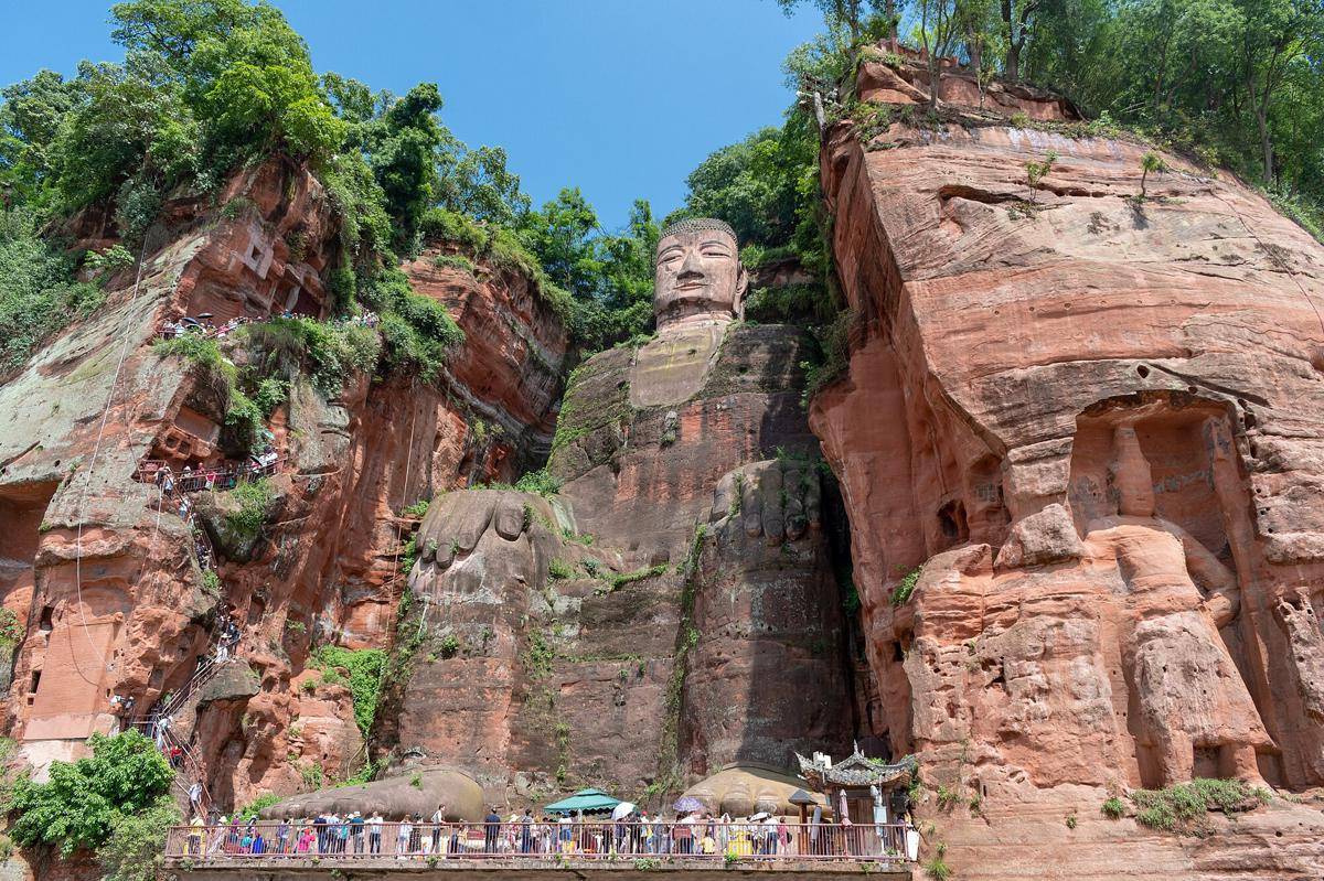 Leshan Giant Buddha, China: Lokasi, Harga Tiket, dan Tips Wisata