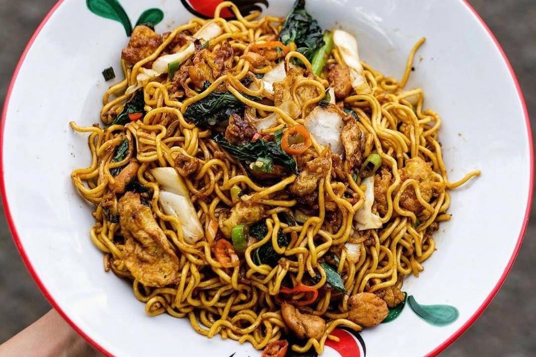 Potret menu Mie Goreng Kembang Bawang  