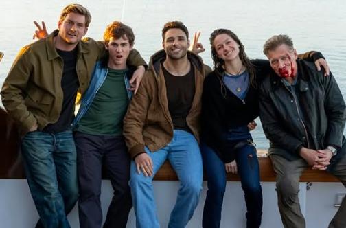 foto para pemeran serial Netflix The Waterfront (instagram.com/thewaterfrontseries)