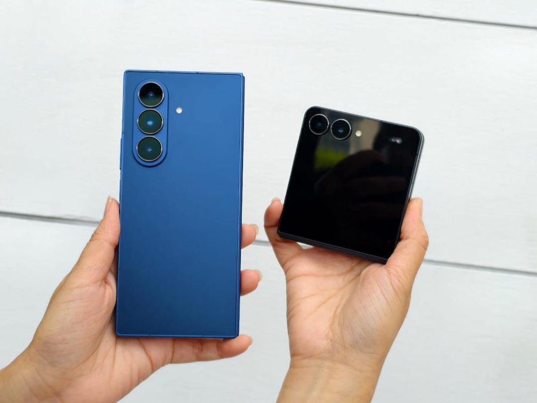 Samsung Galaxy Z Fold7 dan Flip7 (IDN Times/Fatkhur Rozi)
