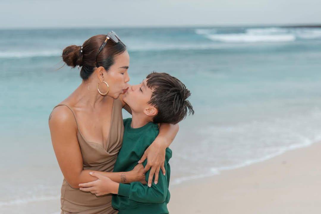 Melaney Ricardo dan anak liburan di Bali (instagram.com/melaney_ricardo)