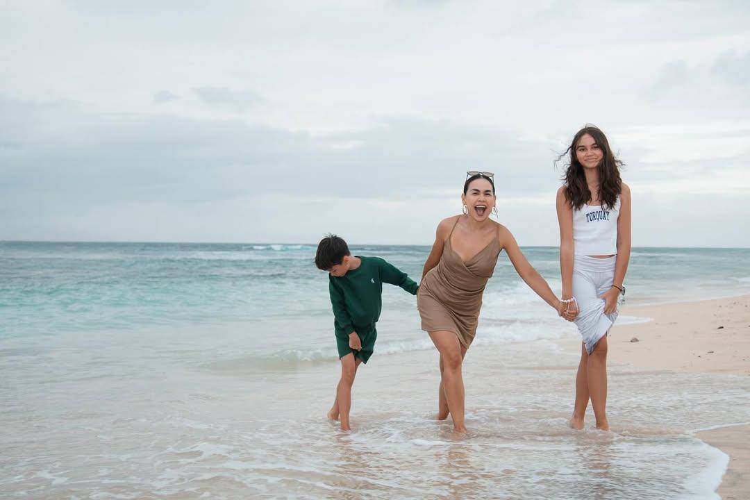 Melaney Ricardo dan anak liburan di Bali (instagram.com/melaney_ricardo)