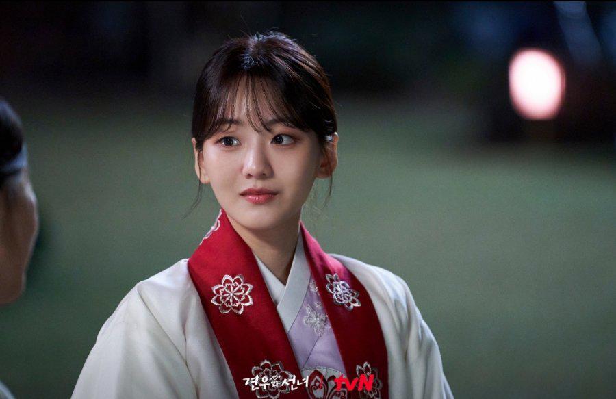 7 Penderitaan Hidup Park Seong A di Drakor Head Over Heels