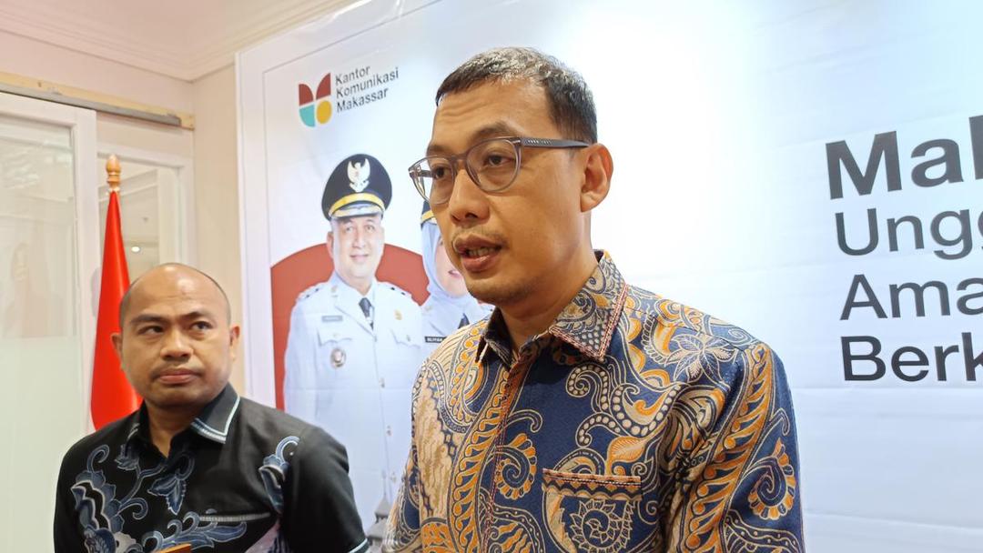 Pemkot Makassar Larang Sekolah Jual Beli Seragam untuk Siswa Baru
