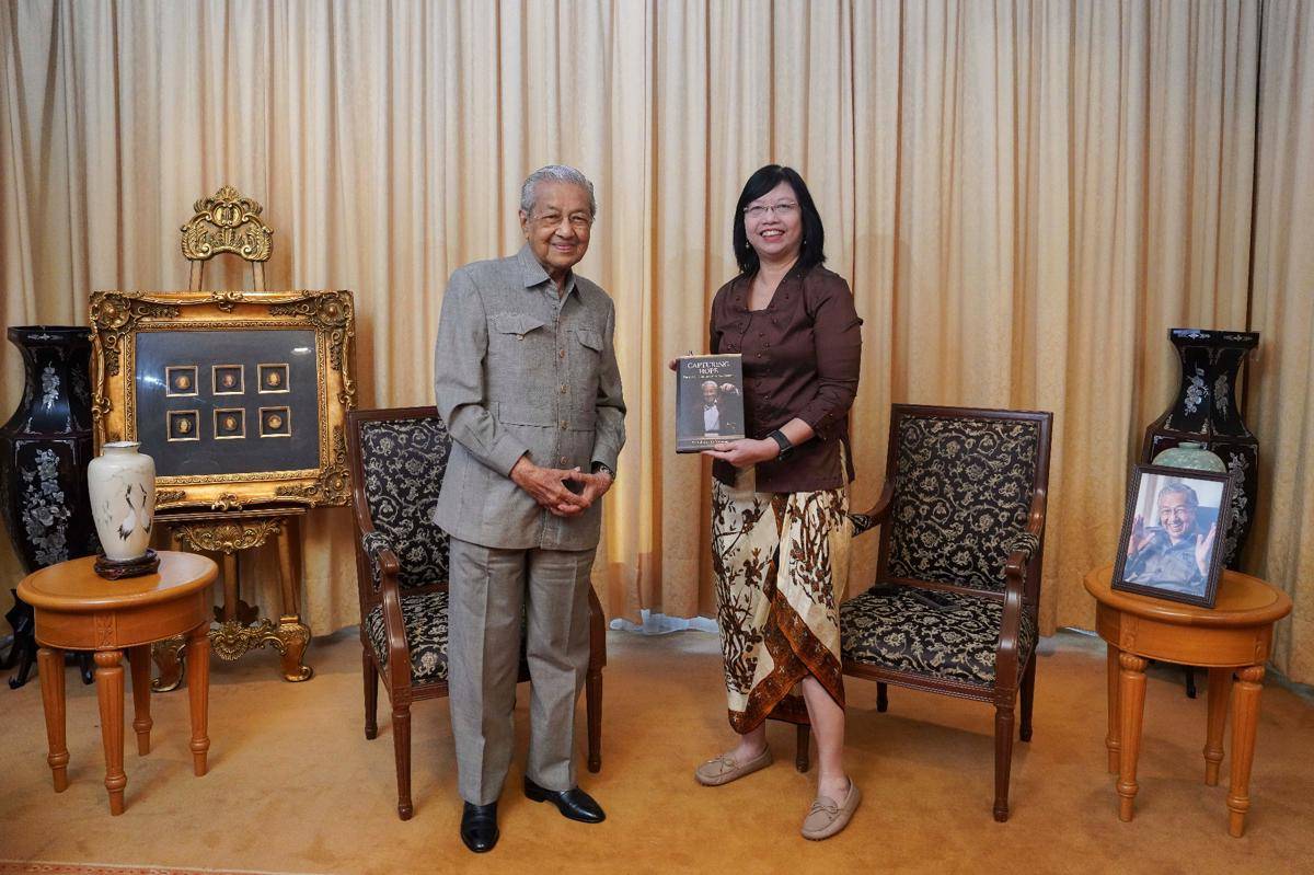 Uni -Mahathir DSC00126.JPG