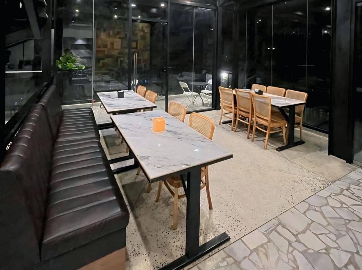 Lacosta Cafe Kota Metro