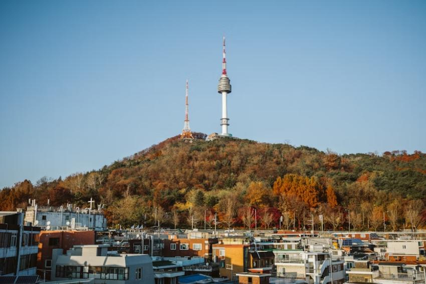Potret N Seoul Tower di Seoul, Korea Selatan (unsplash.com/oroooat)