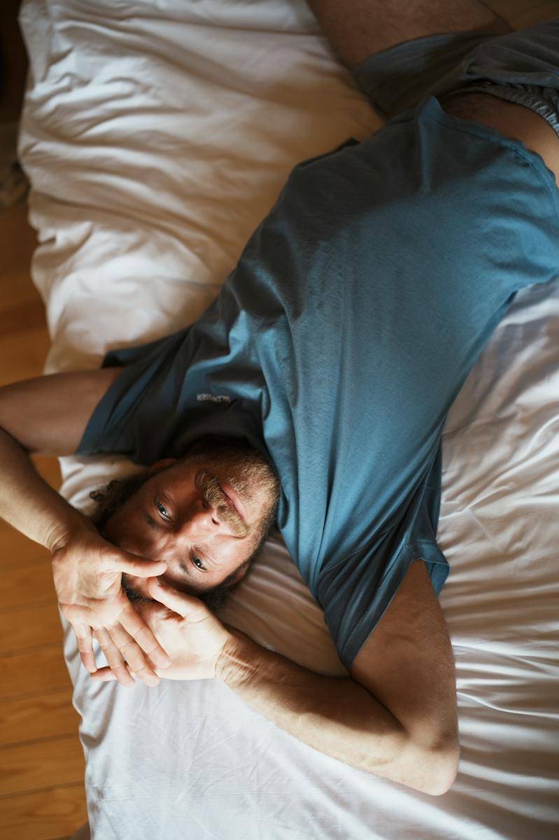 ilustrasi bangun tidur (unsplash.com/Katharina Roehler)