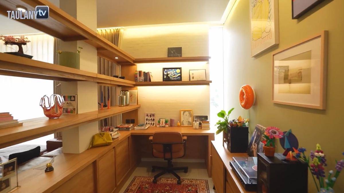 Rumah Aghniny Haque (YouTube/Taulany TV)
