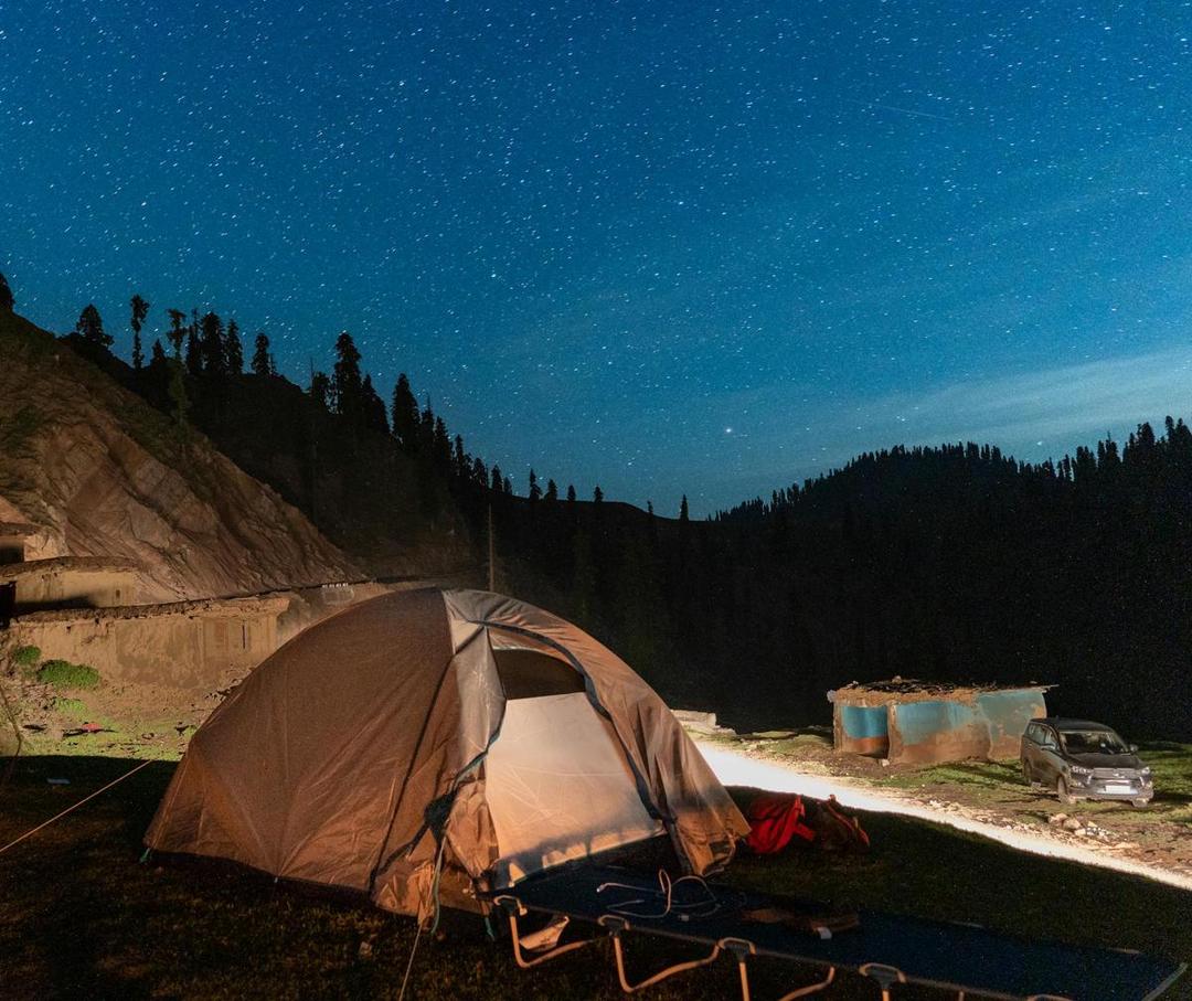 9 Hal yang Harus Dihindari saat Camping di Alam Terbuka