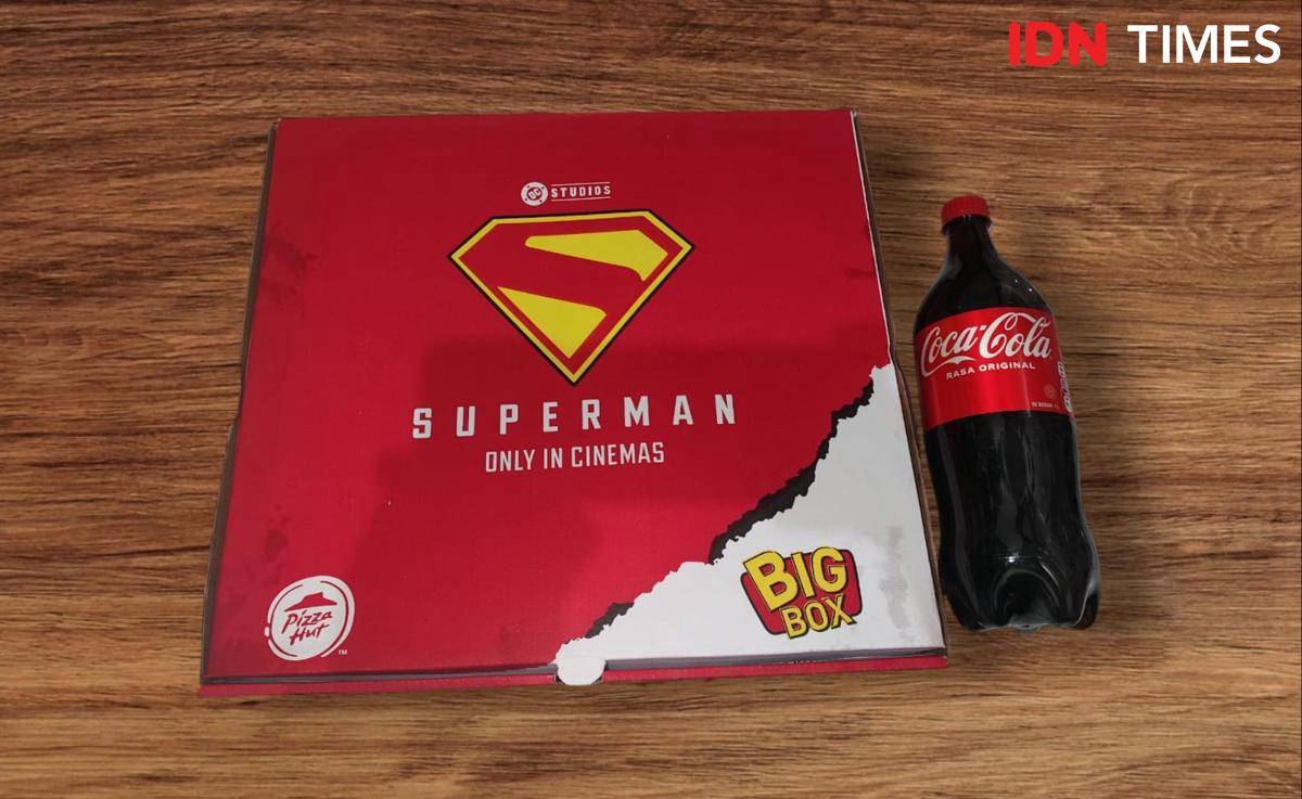 Potret Big Box Pizza Hut dan DC Studios' Superman