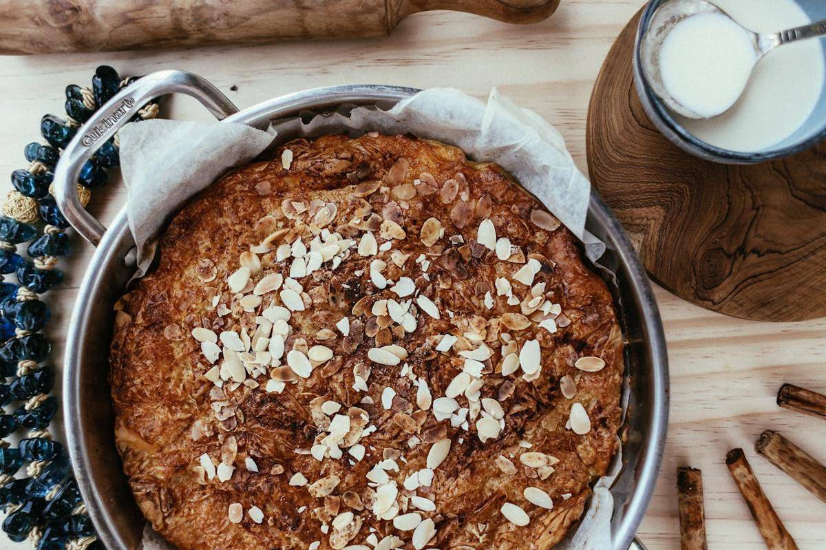 Ilustrasi almond cake