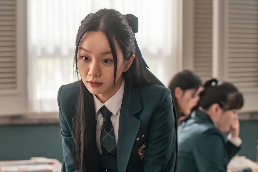 Hyeri di Friendly Rivalry (instagram.com/hyeri.official)