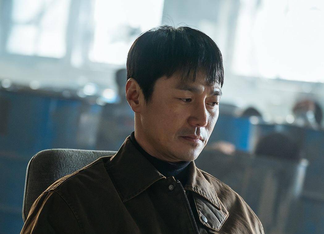 7 Blunder Woo Tae Sik di Episode Awal Drakor The Defects