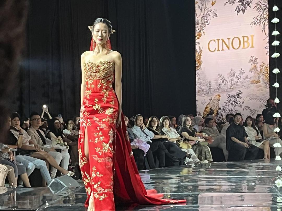 Cinobi, novita sanjaya, gaun pengantin