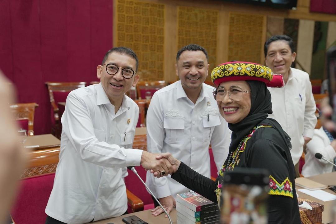 20250528_-_DPR_Setujui_Penulisan_Ulang_Sejarah_Indonesia_Akhiri_26_Tahun_Kekosongan.jpeg