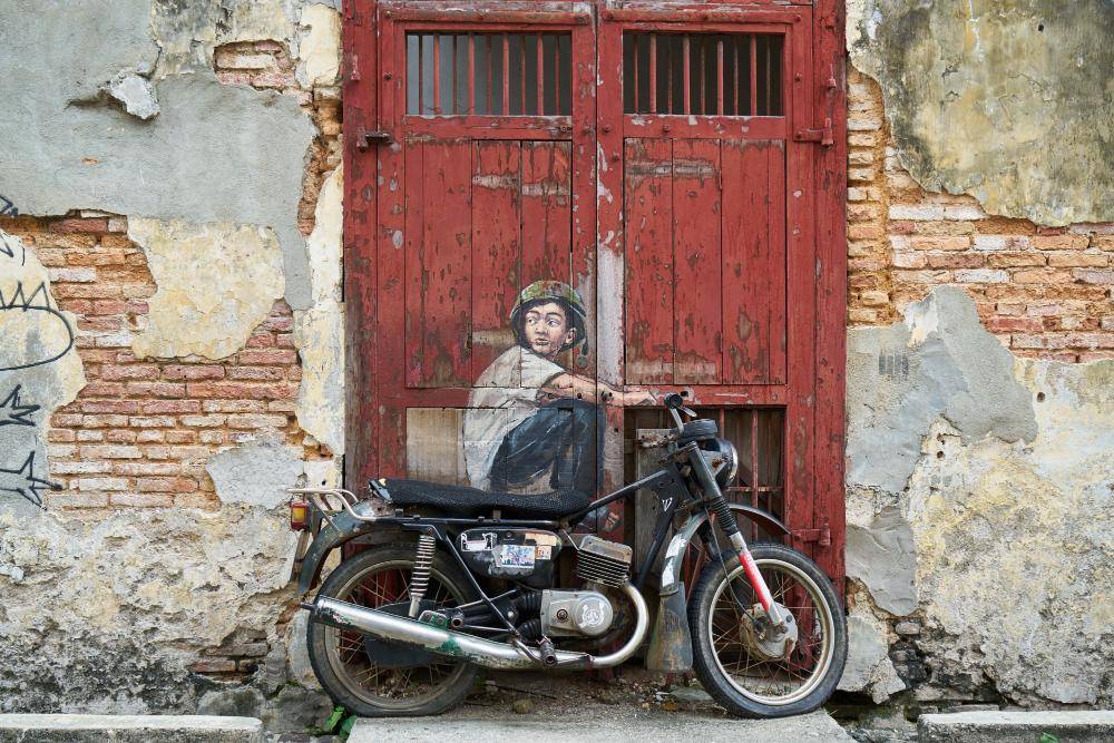 ilustrasi motor tua (freepik.com/freestockcenter)