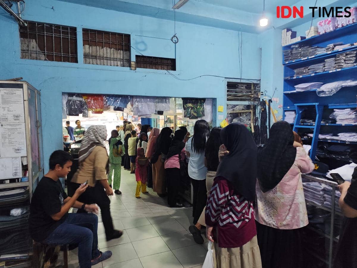 Disdik Balam Larang Sekolah Wajibkan Orang Tua Beli Seragam Siswa