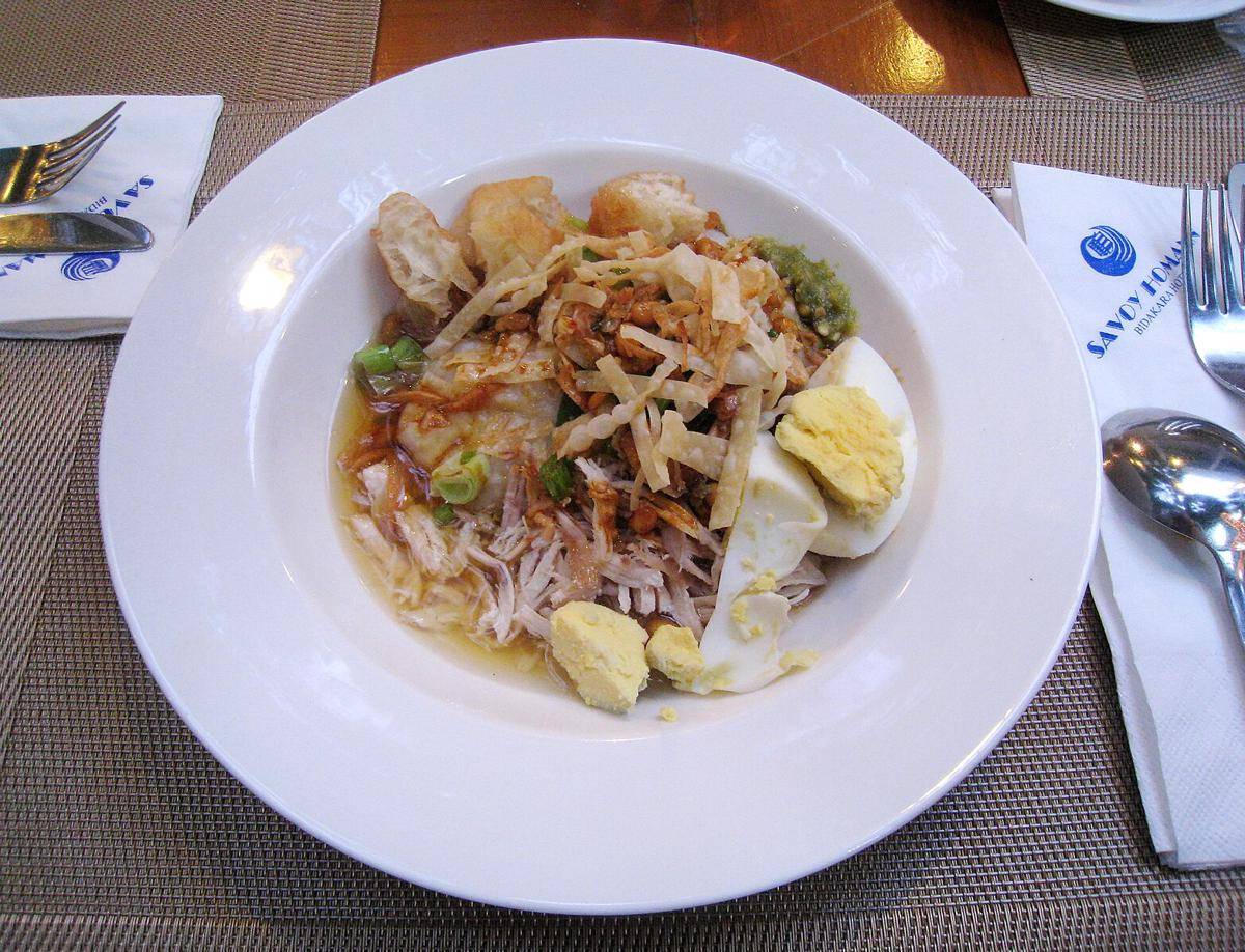 ilustrasi bubur ayam (commons.wikimedia.org/Gunawan Kartapranata)